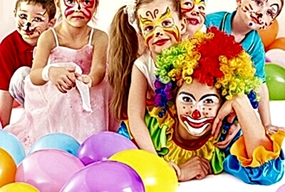 1 Yaş doğum Günü kostüm karakterler