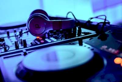 Açılış Dj Kiralama