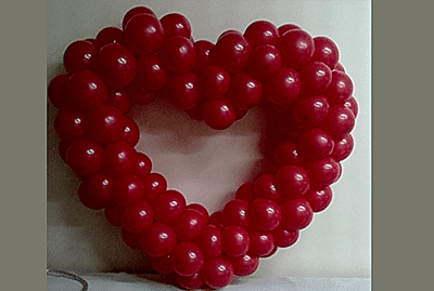 Evlilik yıldönümü kalp balon süsleme