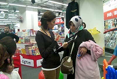 Fuar Organizasyonu fuar anket ekipleri fuar anketör